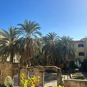 https://bb-domus-dei-cocchieri.palermohotels.org